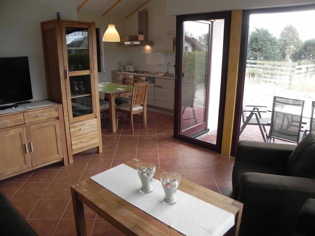 M1 Ferienhaus Mit Garten, Terrasse Und Carport Бутьядинген Экстерьер фото