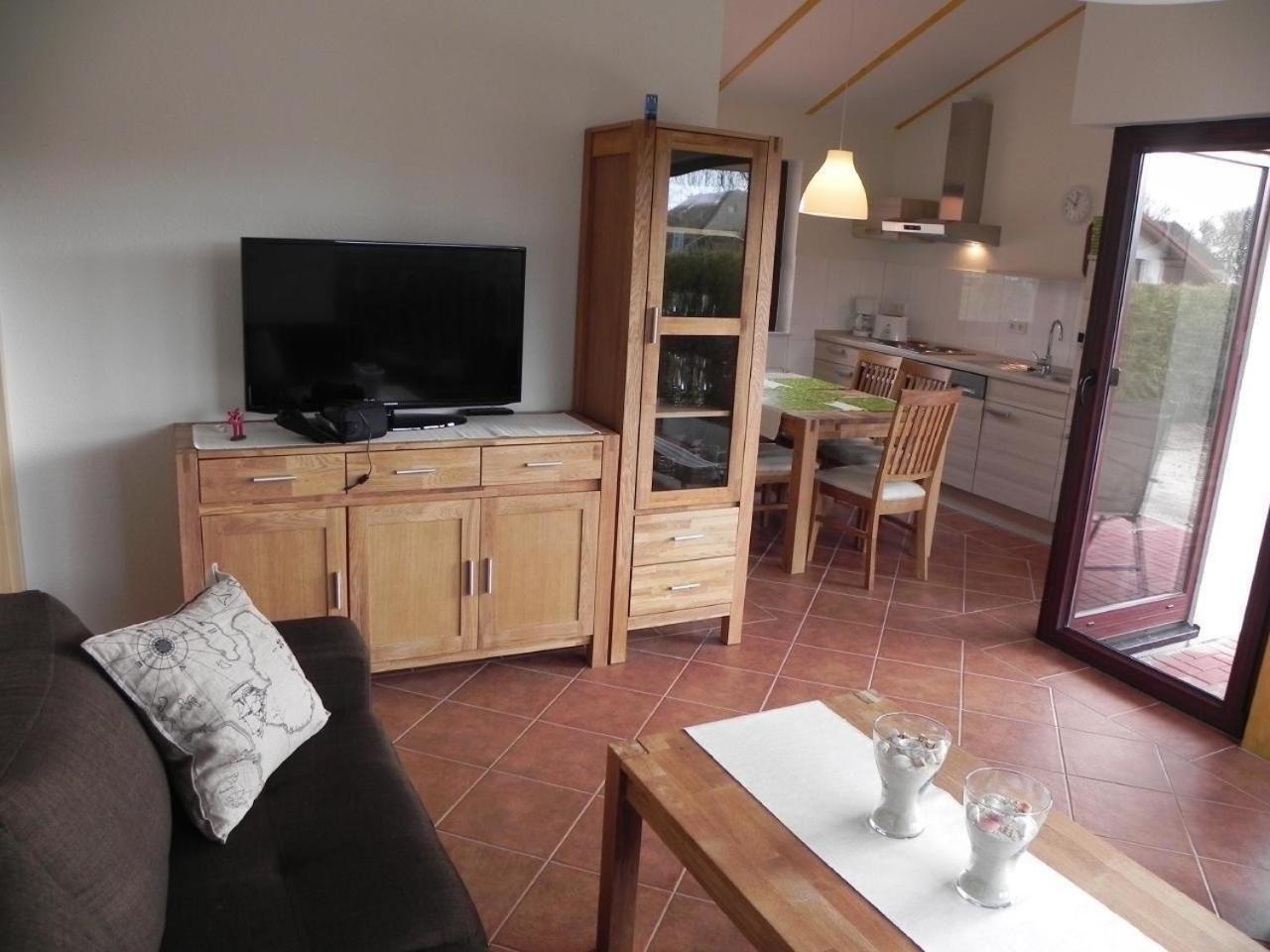 M1 Ferienhaus Mit Garten, Terrasse Und Carport Бутьядинген Экстерьер фото